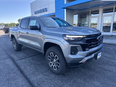 New 2026 Chevrolet Colorado Z71 w/ Technology Package AWD/4WD image 2