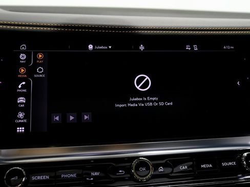 Used 2024 Bentley Flying Spur V8 image 26