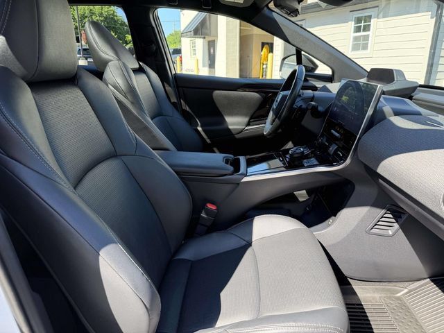 Used 2023 Subaru Solterra AWD image 12