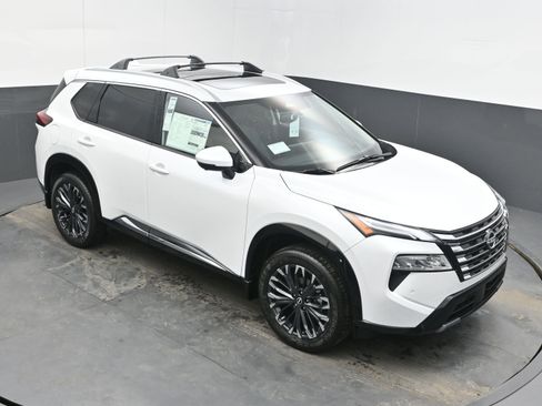 New 2026 Nissan Rogue Platinum image 28