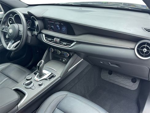 Used 2023 Alfa Romeo Stelvio Ti image 44