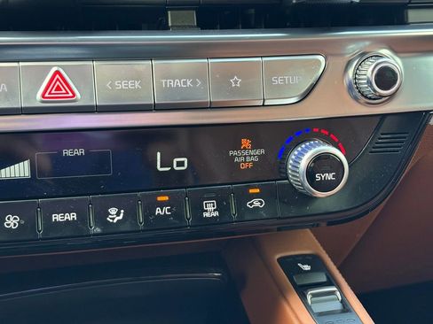 Certified 2025 Kia Telluride SX Prestige X-Pro AWD/4WD image 29