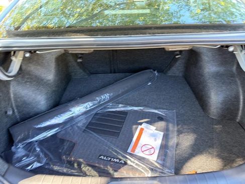 New 2025 Nissan Altima 2.5 SR image 32