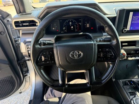 Used 2024 Toyota Tacoma SR5 AWD/4WD image 16