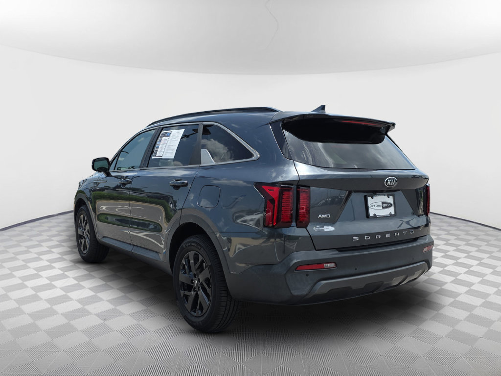 Used 2021 Kia Sorento S w/ Panoramic Sunroof Package AWD/4WD image 6
