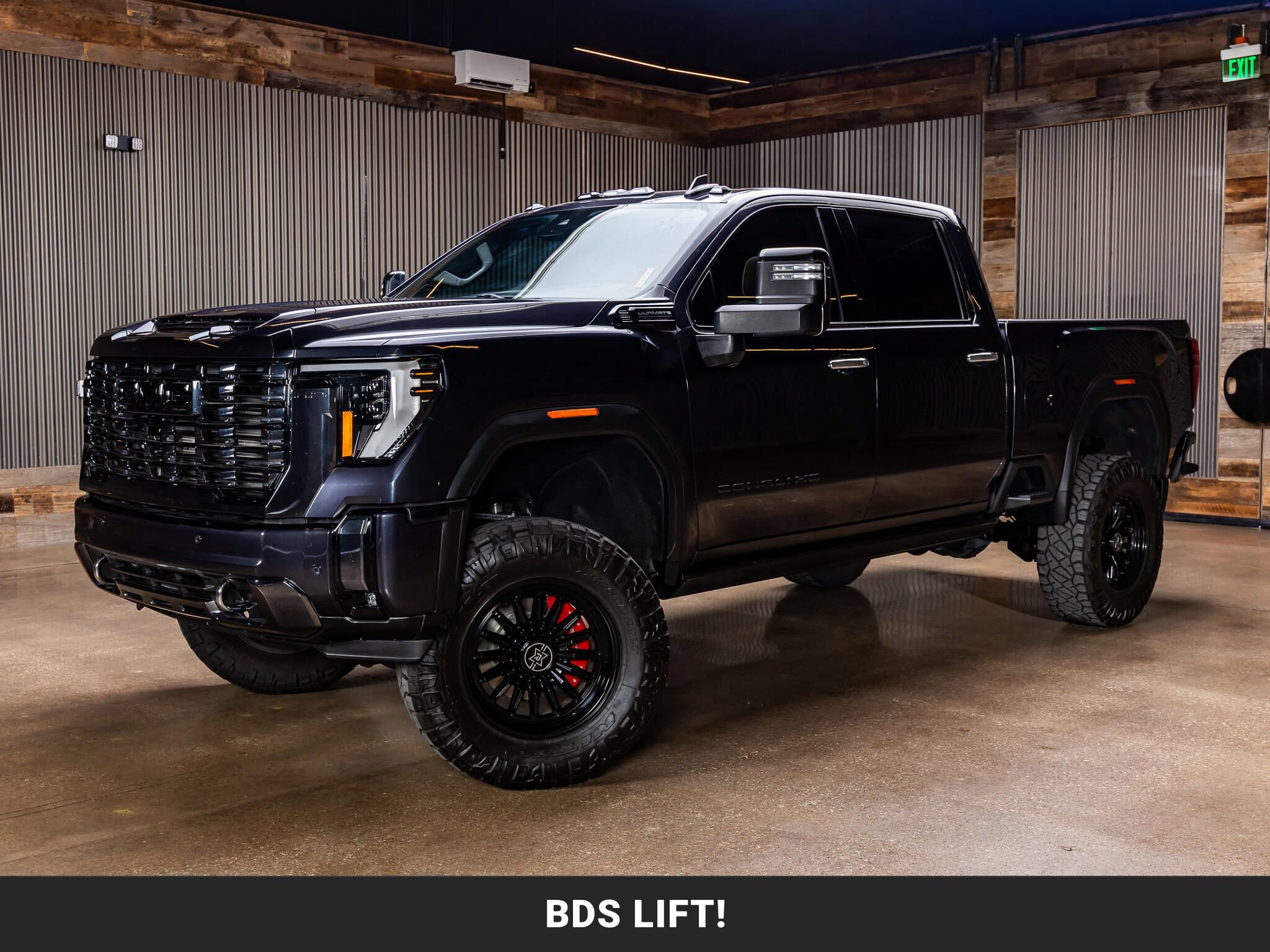 Used 2024 GMC Sierra 2500 Denali Ultimate w/ Max Trailering Package AWD/4WD image 4