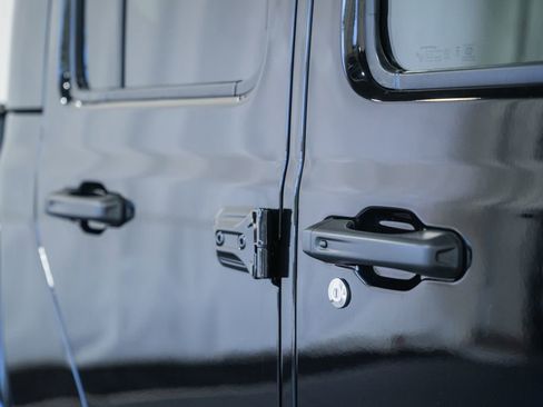 New 2026 Jeep Gladiator Sport AWD/4WD image 16