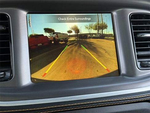 Used 2022 Dodge Charger Scat Pack image 17