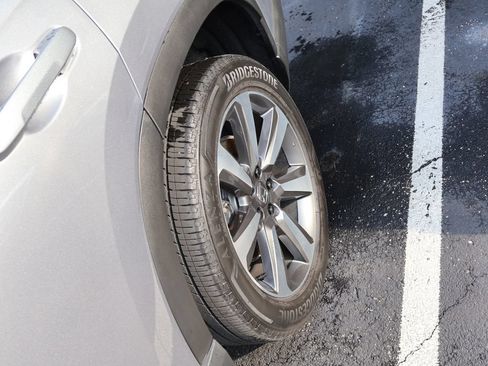 Certified 2024 Honda Pilot Elite image 12