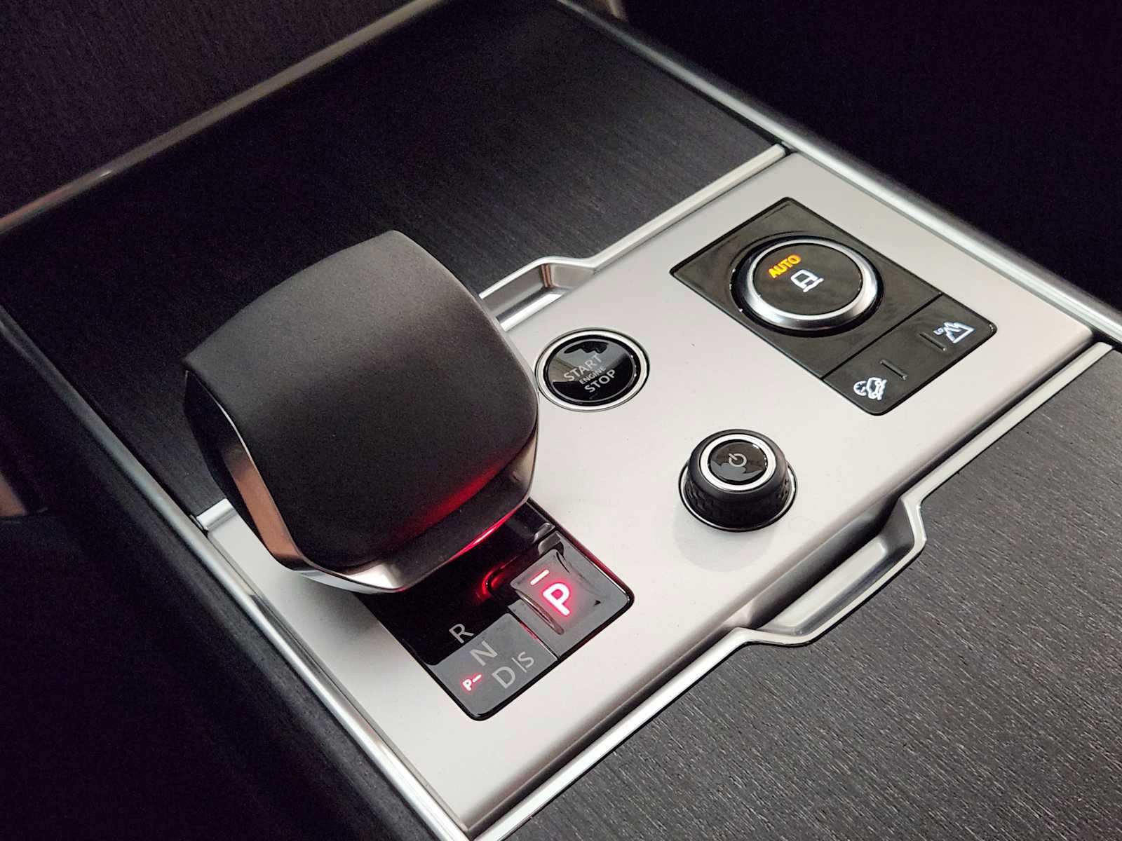 New 2027 Land Rover Range Rover SE AWD/4WD image 18