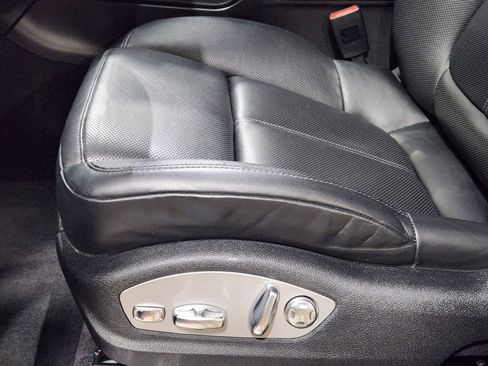 Used 2023 Porsche Macan S image 43