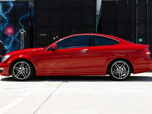 Used 2015 Mercedes-Benz C 63 AMG Coupe image 4