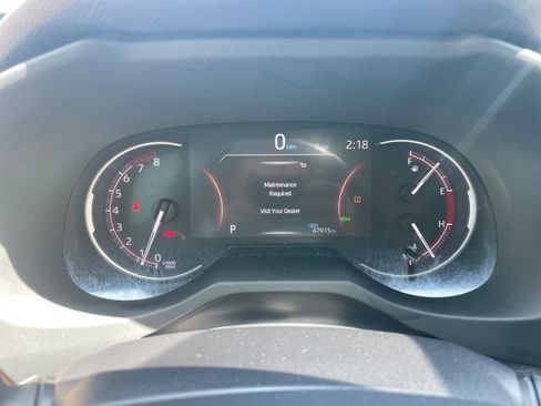 Used 2019 Toyota RAV4 Limited w/ Cold Weather Package FWD image 10