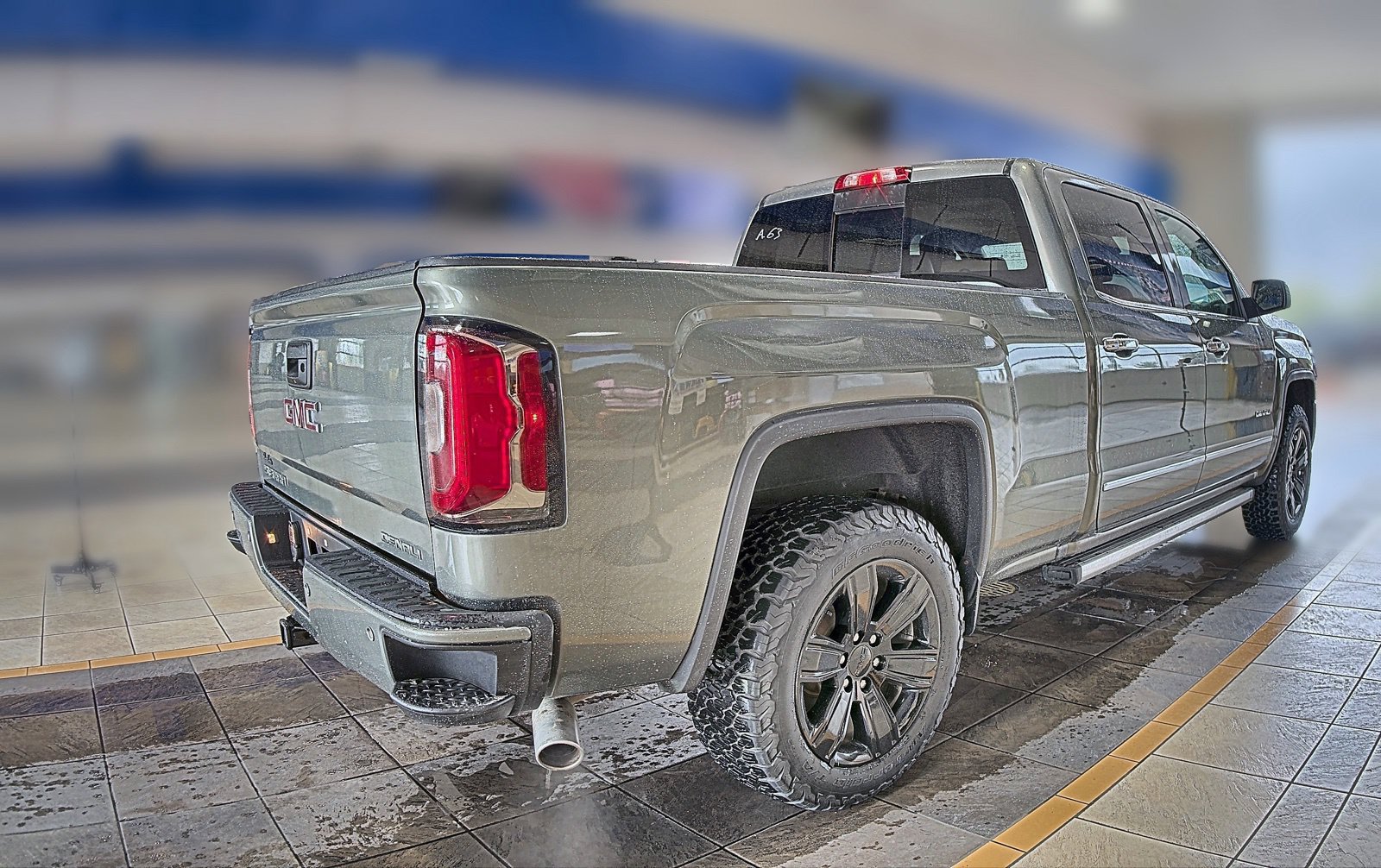 Used 2018 GMC Sierra 1500 Denali w/ Denali Ultimate Package AWD/4WD image 2