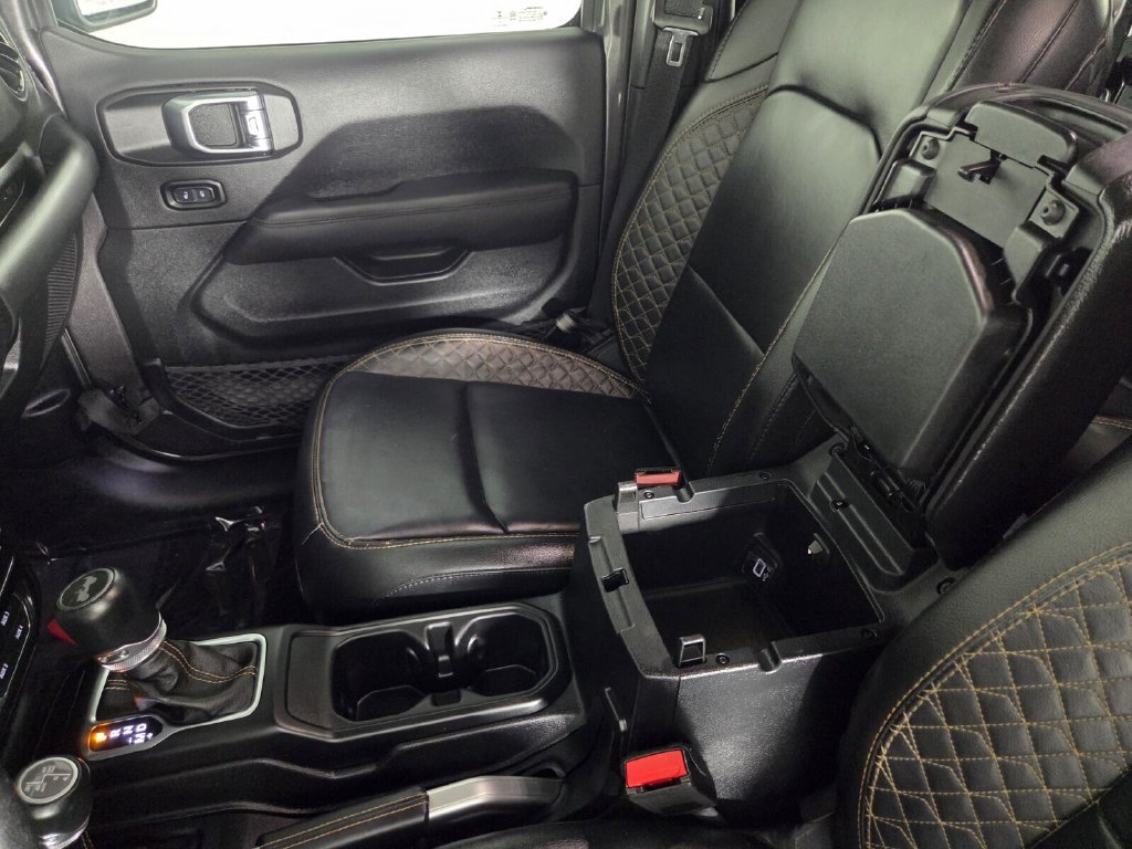 Used 2021 Jeep Wrangler Unlimited Sahara AWD/4WD image 43