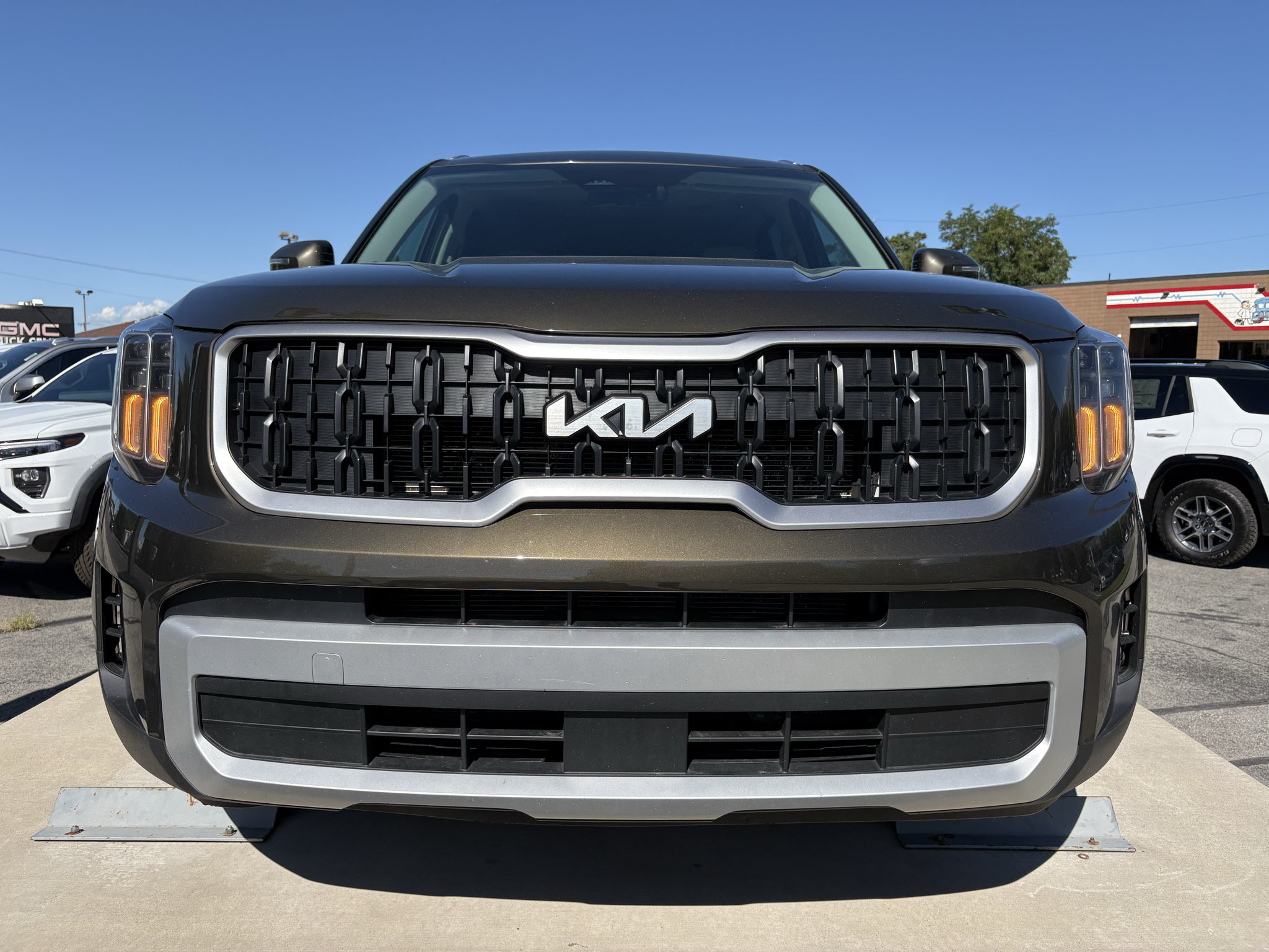 Used 2024 Kia Telluride EX AWD/4WD image 14