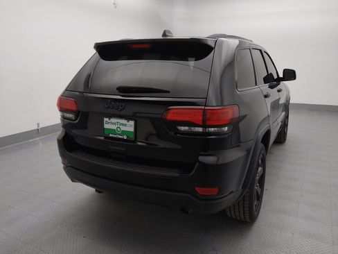 Used 2019 Jeep Grand Cherokee Laredo image 7