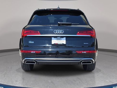 Used 2023 Audi Q5 2.0T Premium w/ Convenience Package AWD/4WD image 7