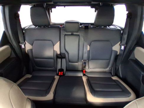 New 2026 Ford Bronco Big Bend w/ Black Diamond Package AWD/4WD image 19