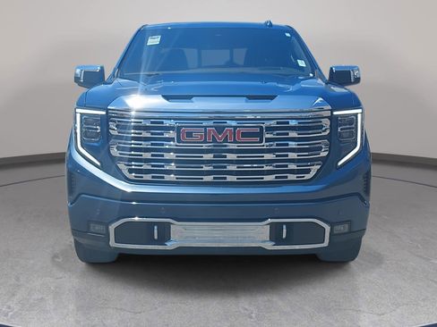 Used 2024 GMC Sierra 1500 Denali w/ Denali Reserve Package AWD/4WD image 2
