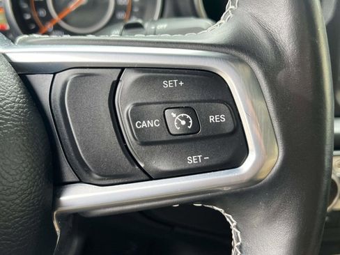 Certified 2020 Jeep Wrangler Unlimited Sahara AWD/4WD image 21