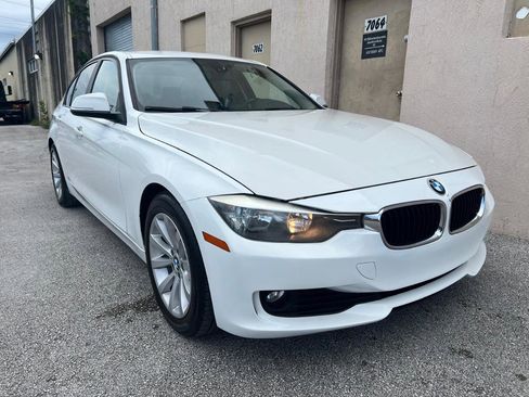 Used 2014 BMW 320i Sedan RWD image 6