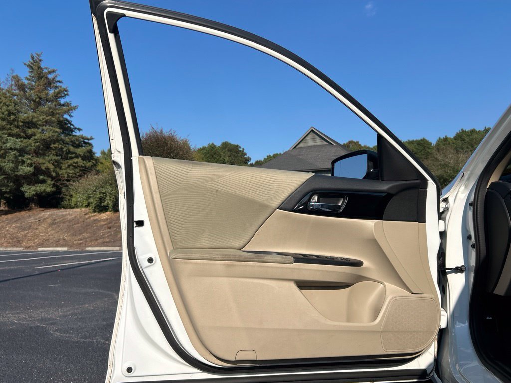 Used 2016 Honda Accord LX image 50