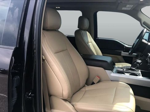 Used 2019 Ford F150 Lariat AWD/4WD image 9