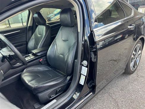 Used 2020 Ford Fusion Titanium image 7