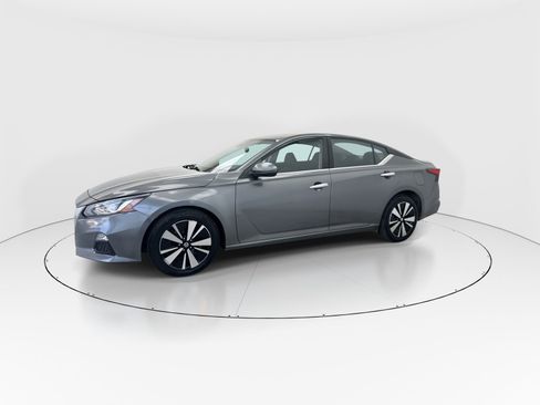 Used 2021 Nissan Altima 2.5 SV image 4