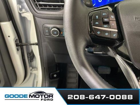 Certified 2022 Ford Escape Titanium w/ Class II Trailer Tow Package image 13