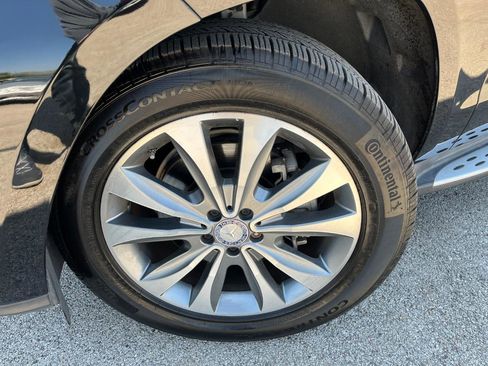 Used 2016 Mercedes-Benz GL 320 BlueTEC 4MATIC image 51