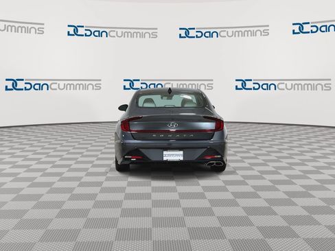 Used 2023 Hyundai Sonata SEL w/ Preferred Accessory Package FWD image 7