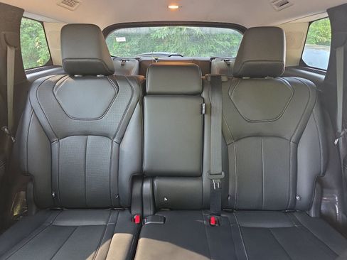 Used 2023 INFINITI QX60 Luxe w/ Performance Audio Package FWD image 12