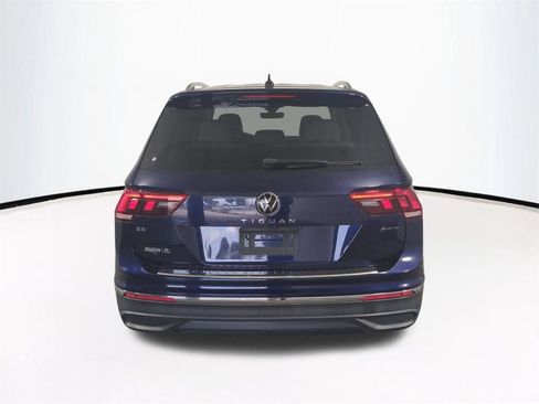 Used 2022 Volkswagen Tiguan SE AWD/4WD image 6