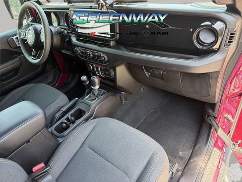 Used 2024 Jeep Wrangler Sport AWD/4WD image 11
