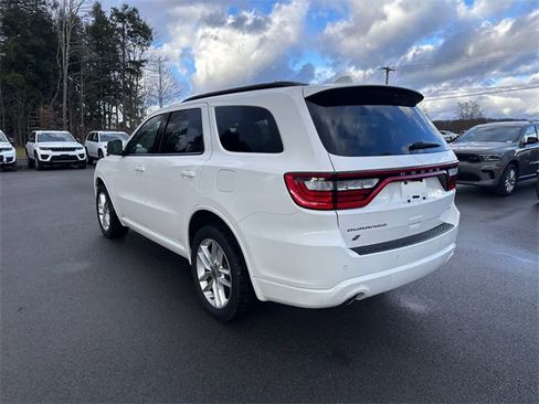 Used 2022 Dodge Durango GT image 3