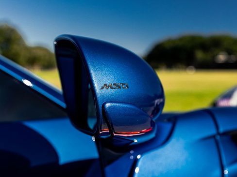 Used 2020 McLaren Senna LM image 21