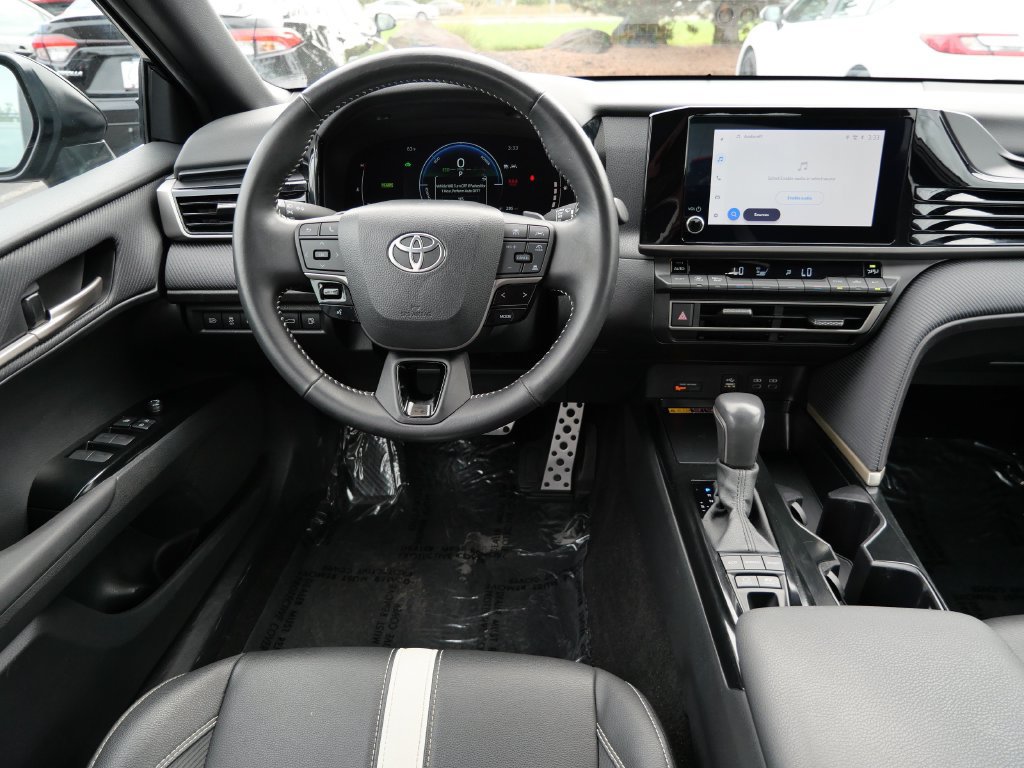 Certified 2025 Toyota Camry SE FWD image 12
