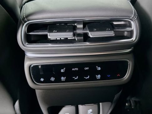 New 2026 Genesis GV80 3.5T e-SC AWD/4WD image 18