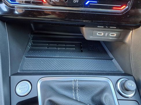 New 2026 Volkswagen Jetta SE FWD image 28