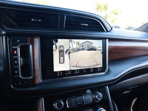 Used 2023 GMC Yukon Denali Ultimate AWD/4WD image 27