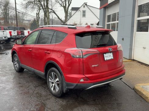 Used 2016 Toyota RAV4 XLE image 6