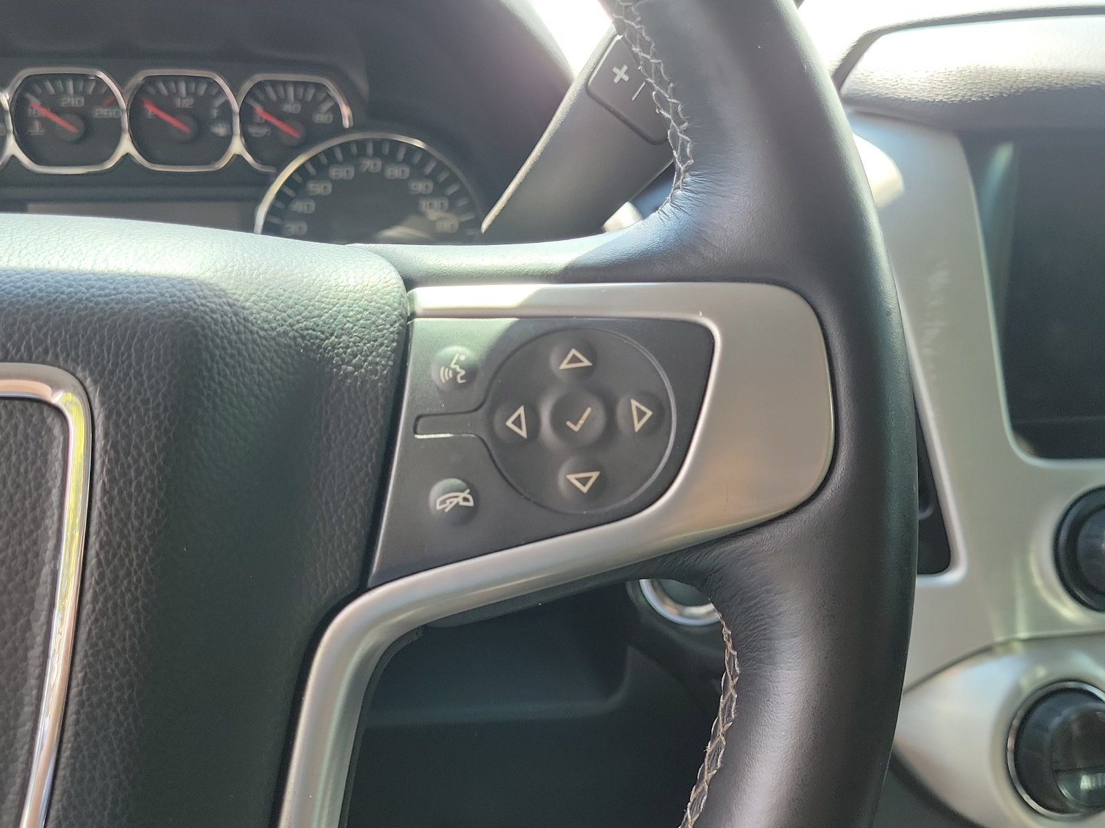 Used 2015 GMC Yukon SLT w/ Open Road Package RWD image 27