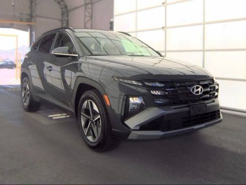 Used 2025 Hyundai Tucson SEL FWD image 4