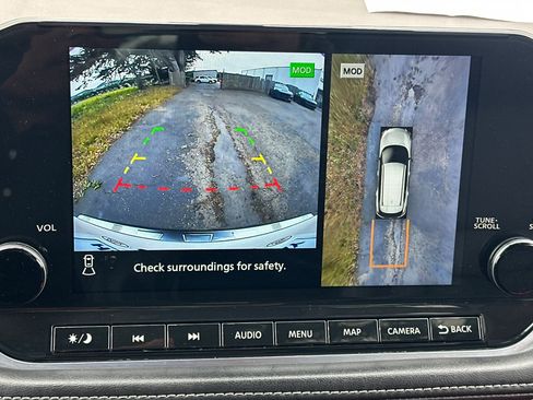 Used 2022 Nissan Rogue Platinum w/ Head-Up Display Package FWD image 18