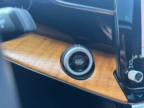 Used 2022 Jeep Grand Wagoneer Series III image 12