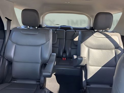 Used 2026 Ford Explorer Active w/ Active Comfort Package image 11