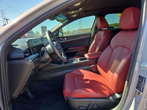 Used 2025 Kia K5 GT-Line w/ GT-Line Premium Package image 7