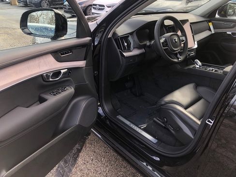 New 2026 Volvo XC90 B6 Ultra w/ Protection Package Premier image 11